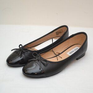 Steve Madden Ellison Ballet Flat Cap Toe Shoes BNw/Box